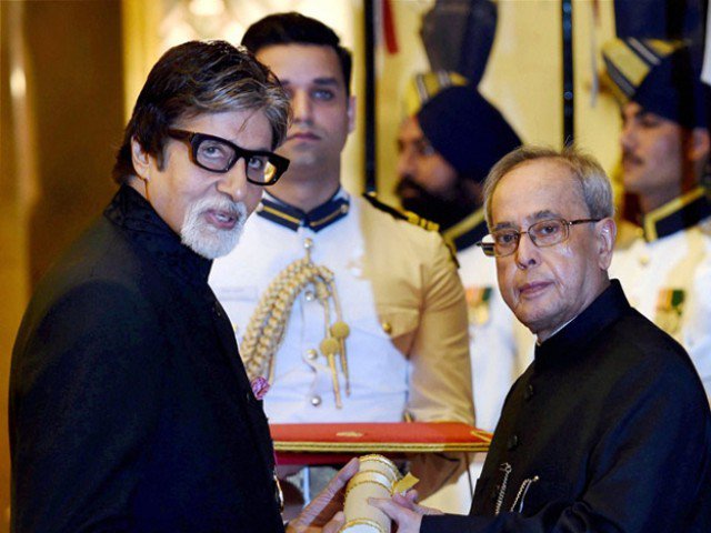 Big B, Dilip Kumar get Padma awards